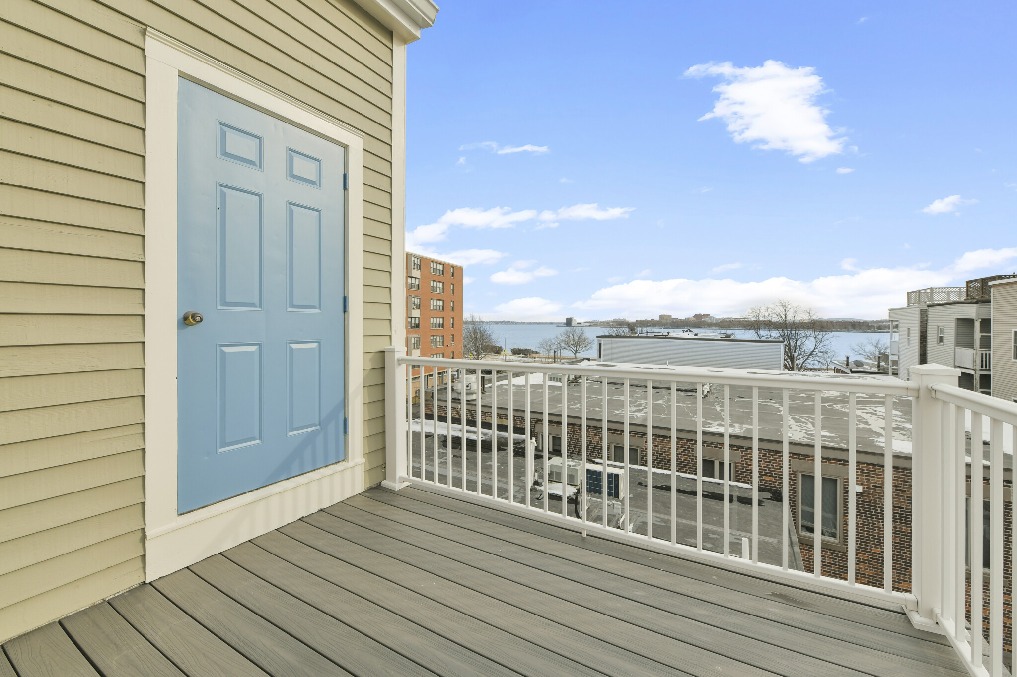 467 8th St, East Boston