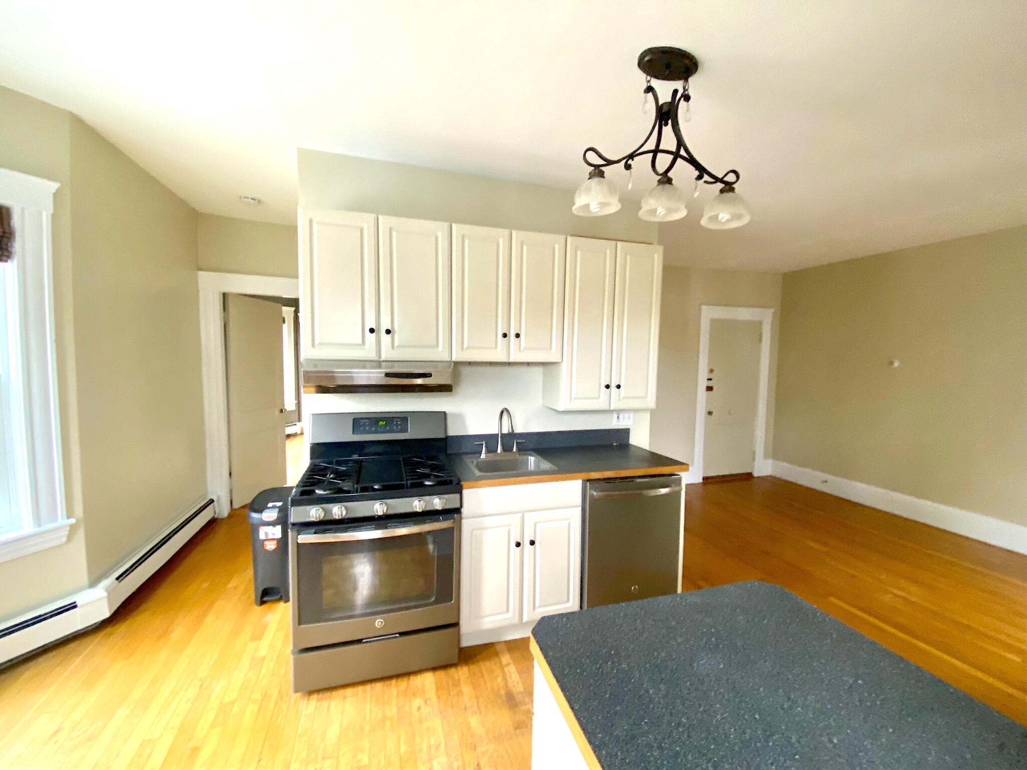 15 Lafayette St, Wakefield