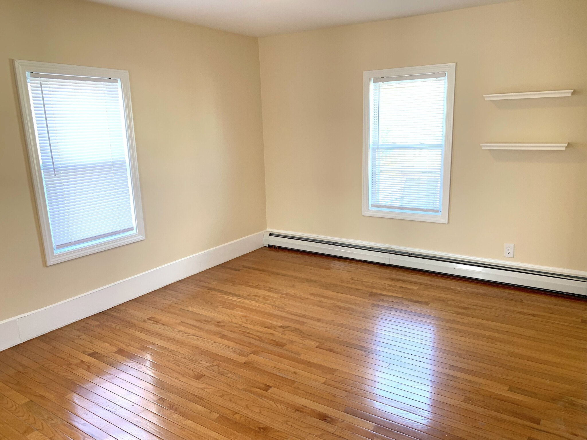 186 Broadway, Malden