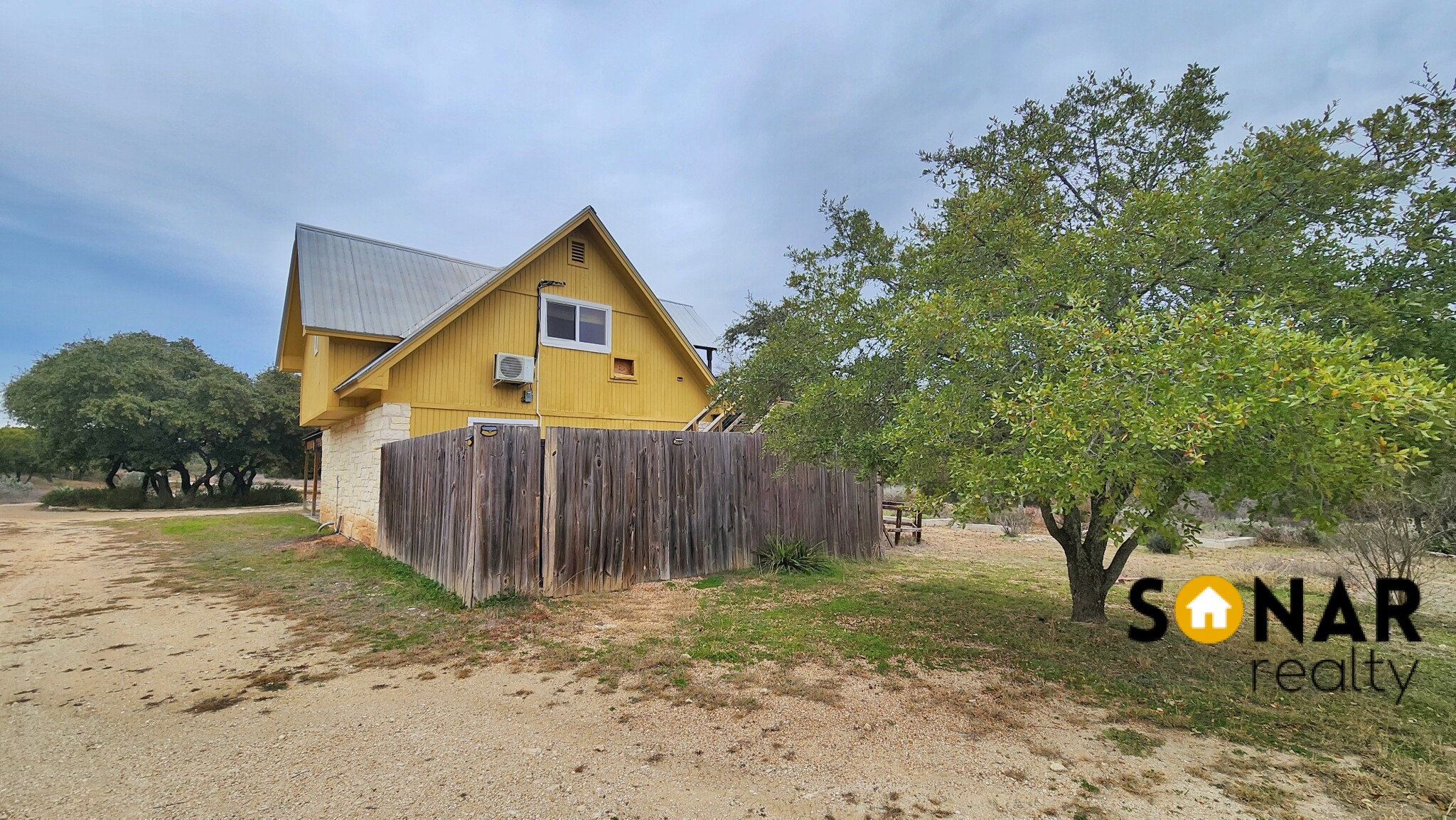 24369 Bingham Creek Rd. - 1,150USD / month