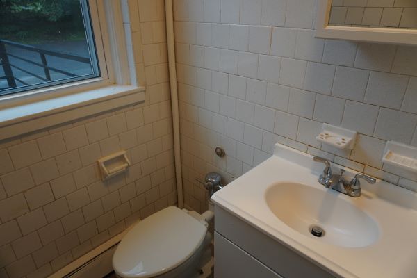 423 Pelham St, Methuen