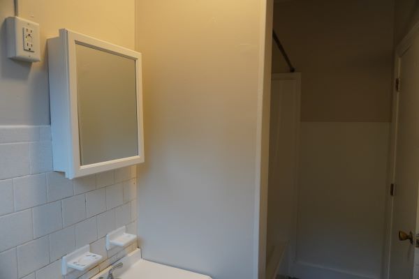 423 Pelham St, Methuen