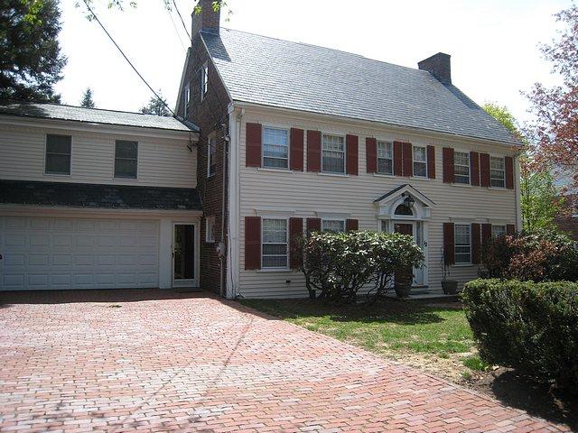 6 bed, 4+ bath apartment for rent at 12 Surrey Rd Unit 6, Newton