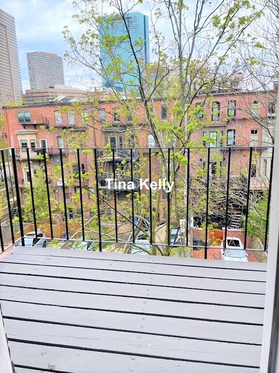 209 Newton St, Back Bay