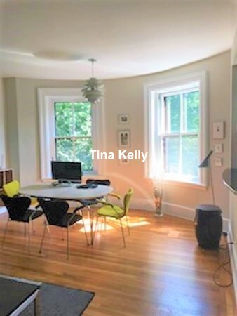 209 Newton St, Back Bay