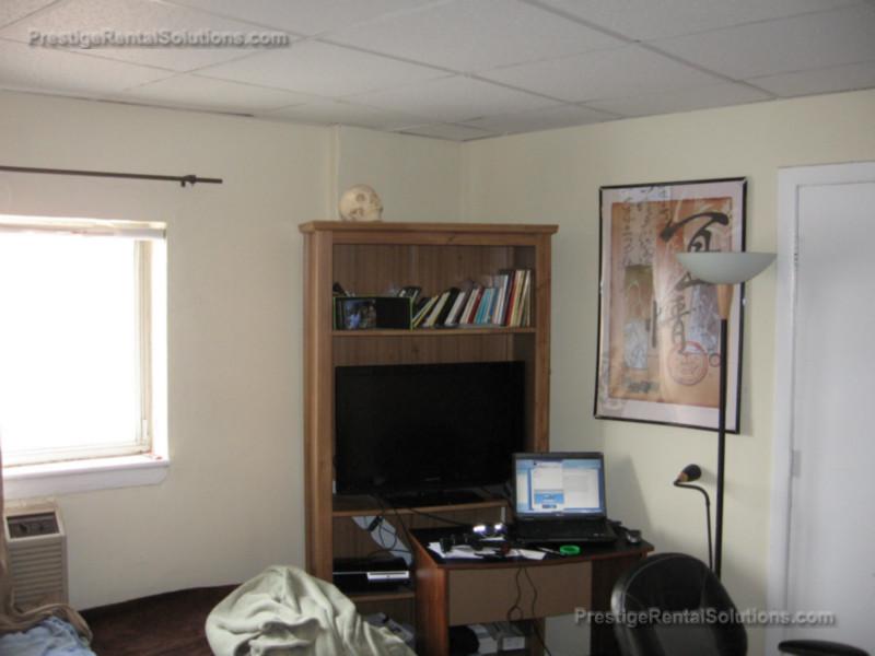 231 Harrison Ave, Chinatown