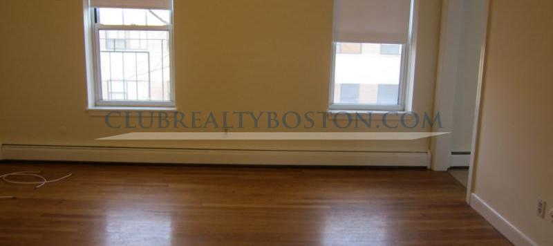 164 North Beacon St, Brighton