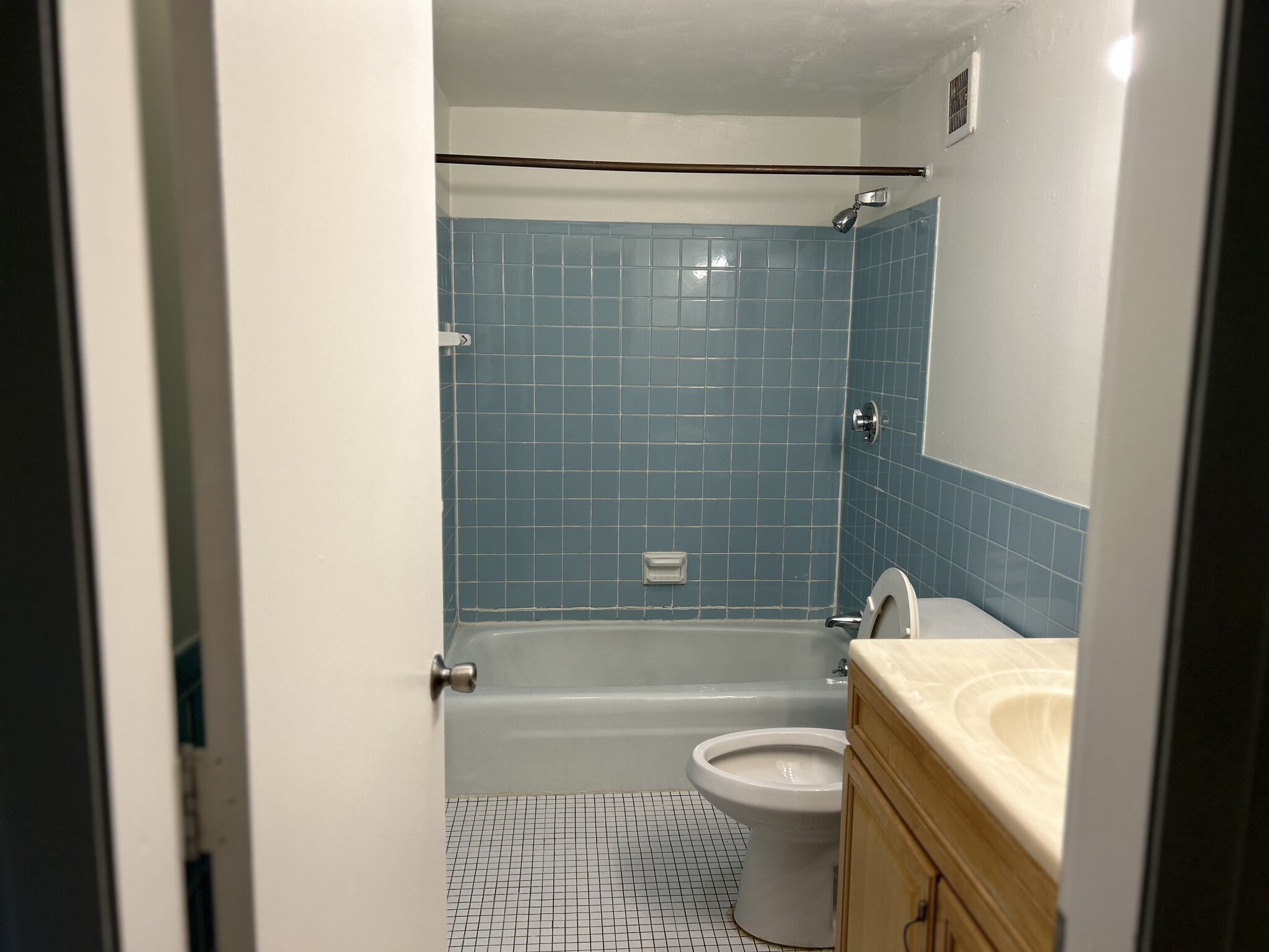 31 Burbank St, Fenway