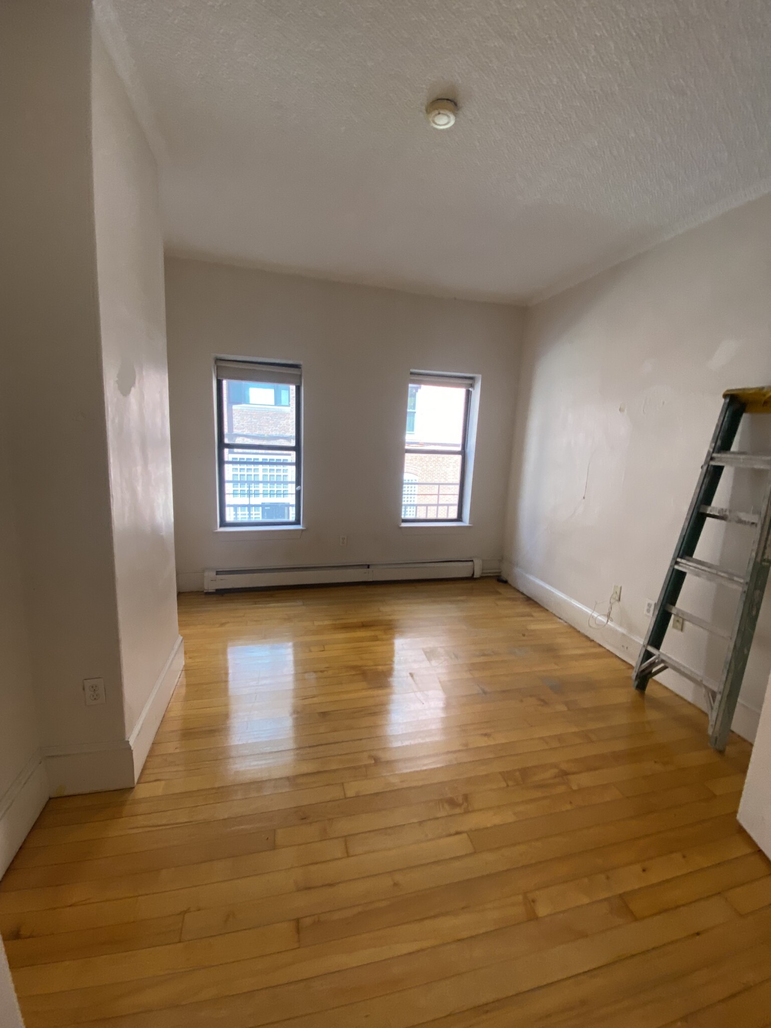 15 Hemenway St, Fenway