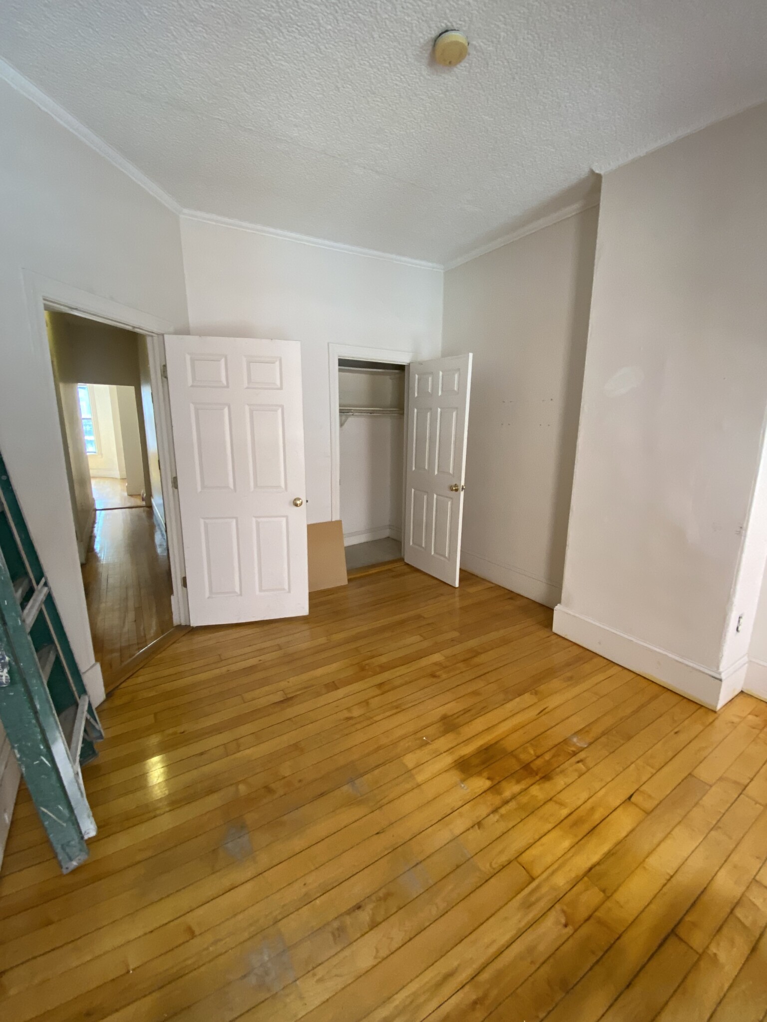 15 Hemenway St, Fenway