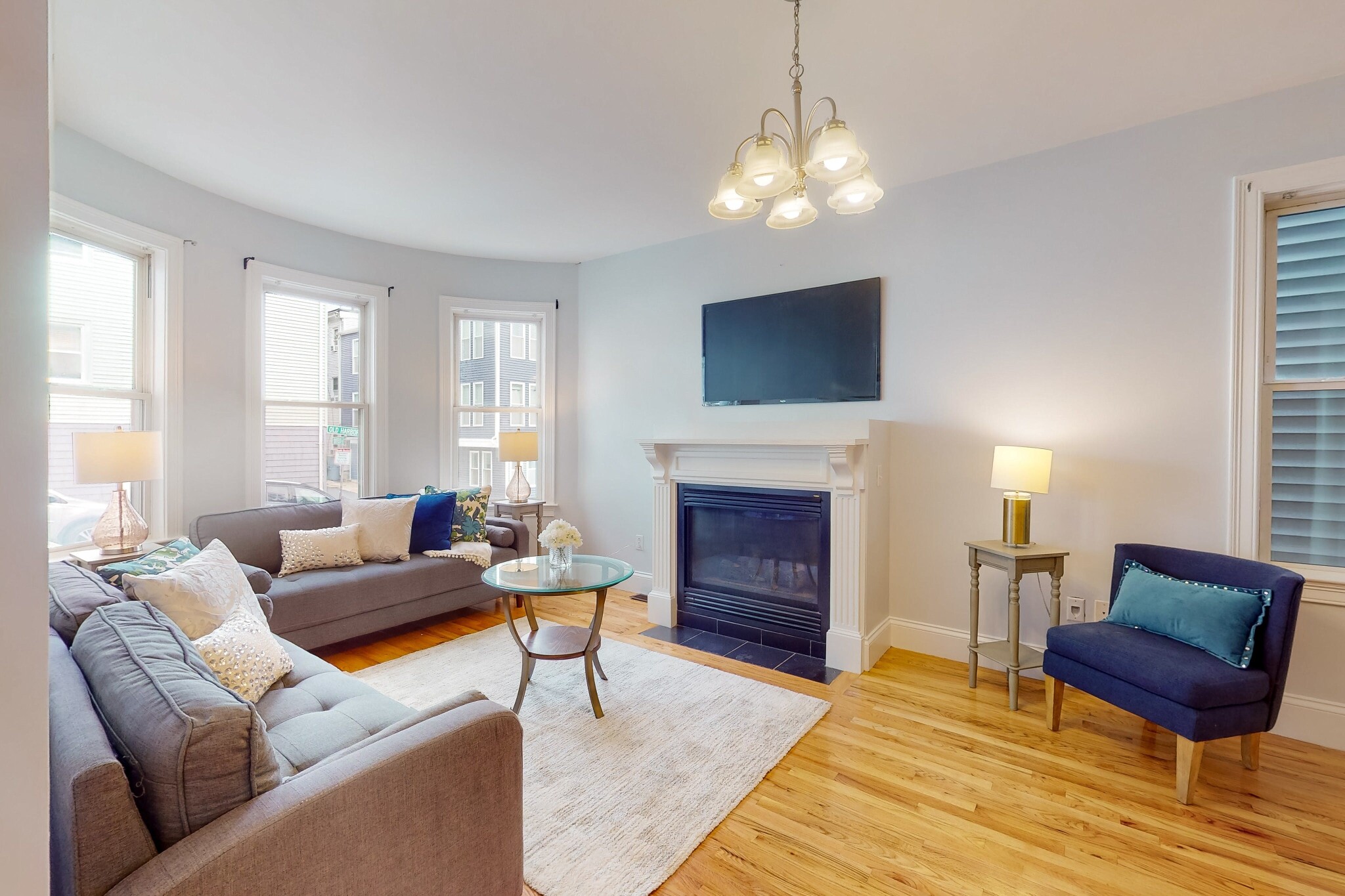 87 Old Harbor St, South Boston