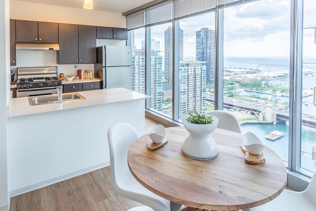 345 East Wacker Dr. - 3,003USD / month