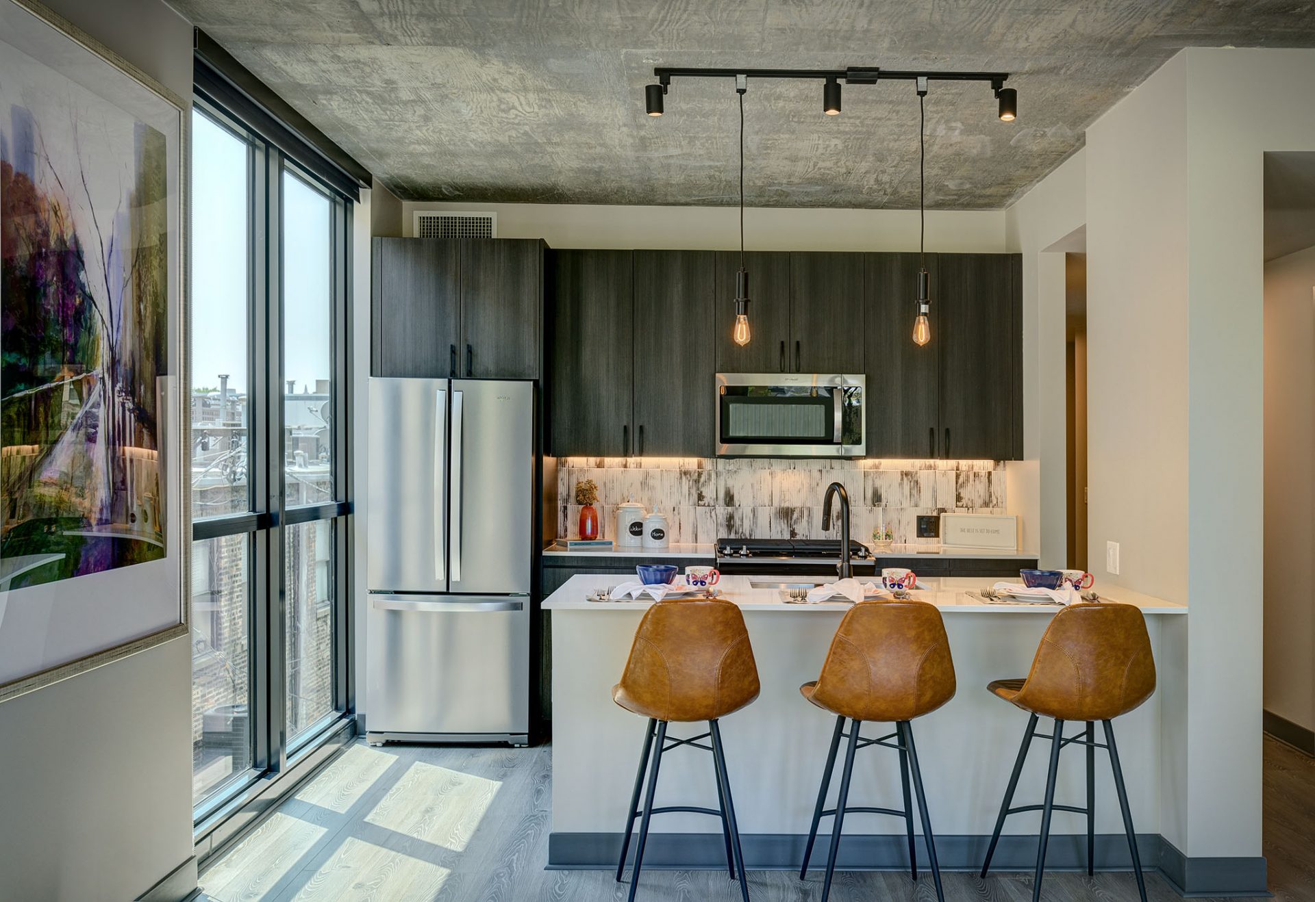 180 North Ada St. - 2,734USD / month
