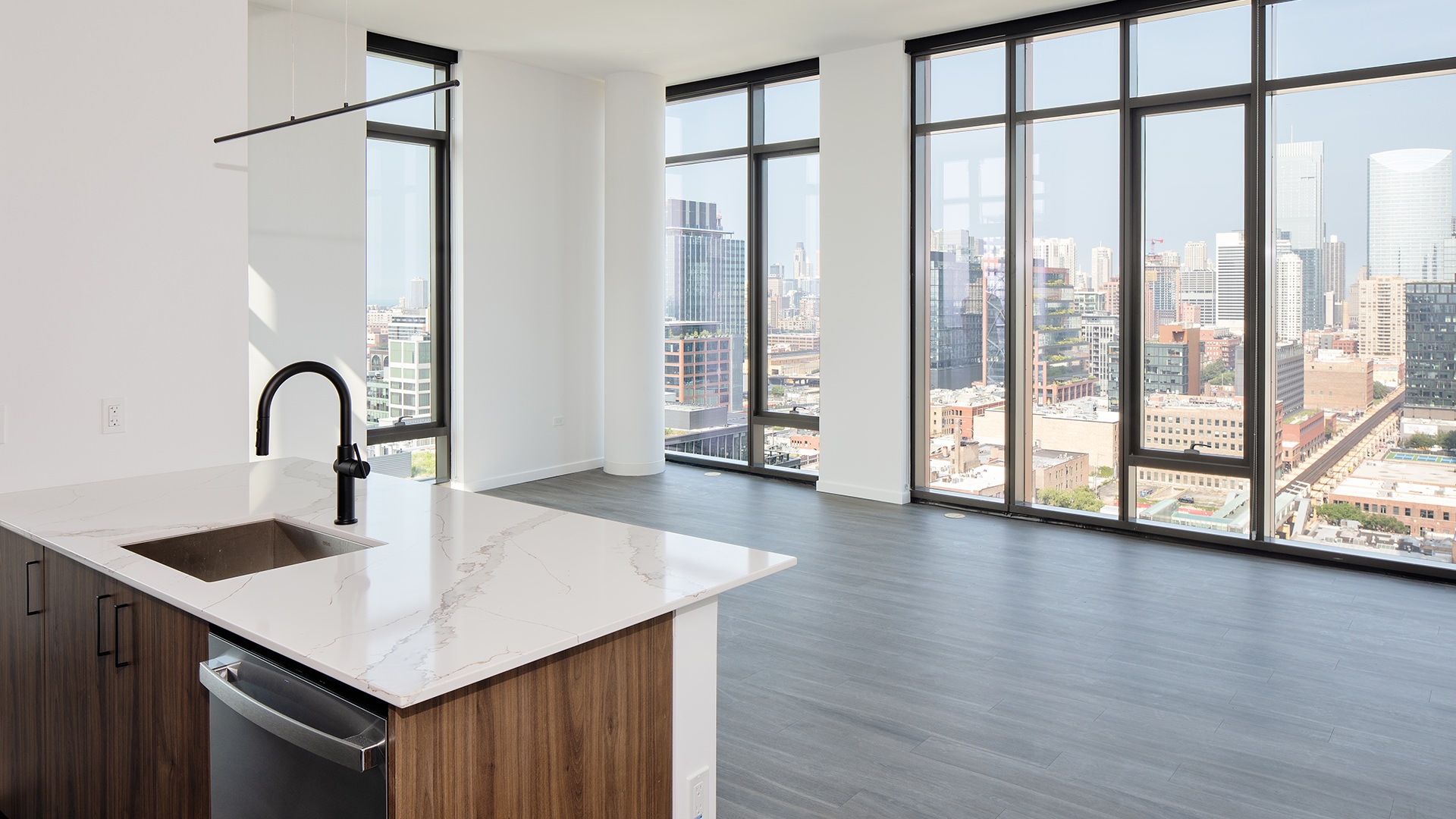 166 North Aberdeen St. - 2,823USD / month