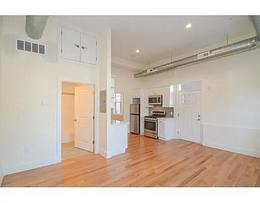 172 School St, Winter Hill