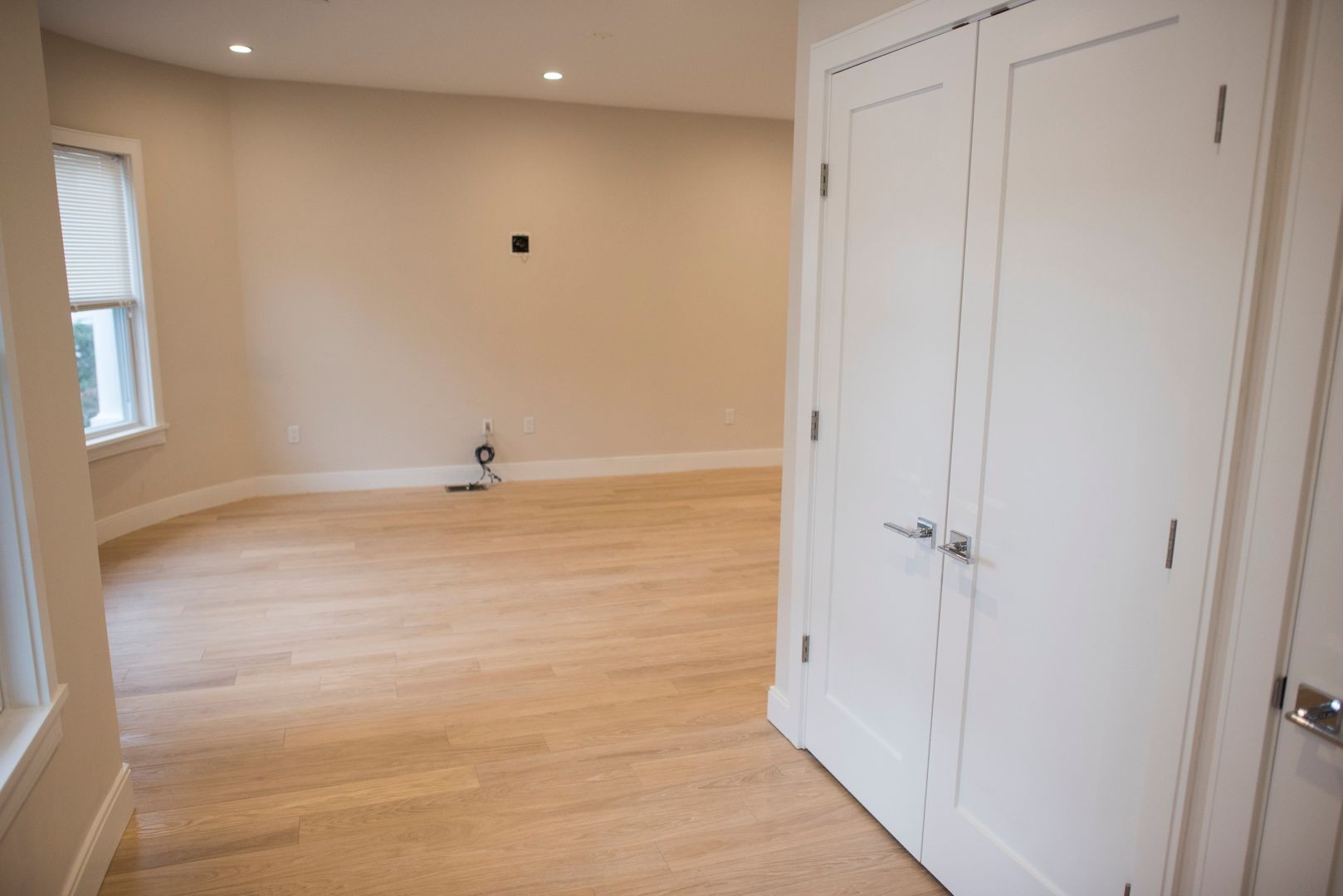 Photos of apartment on Willis St.,Boston MA 02125