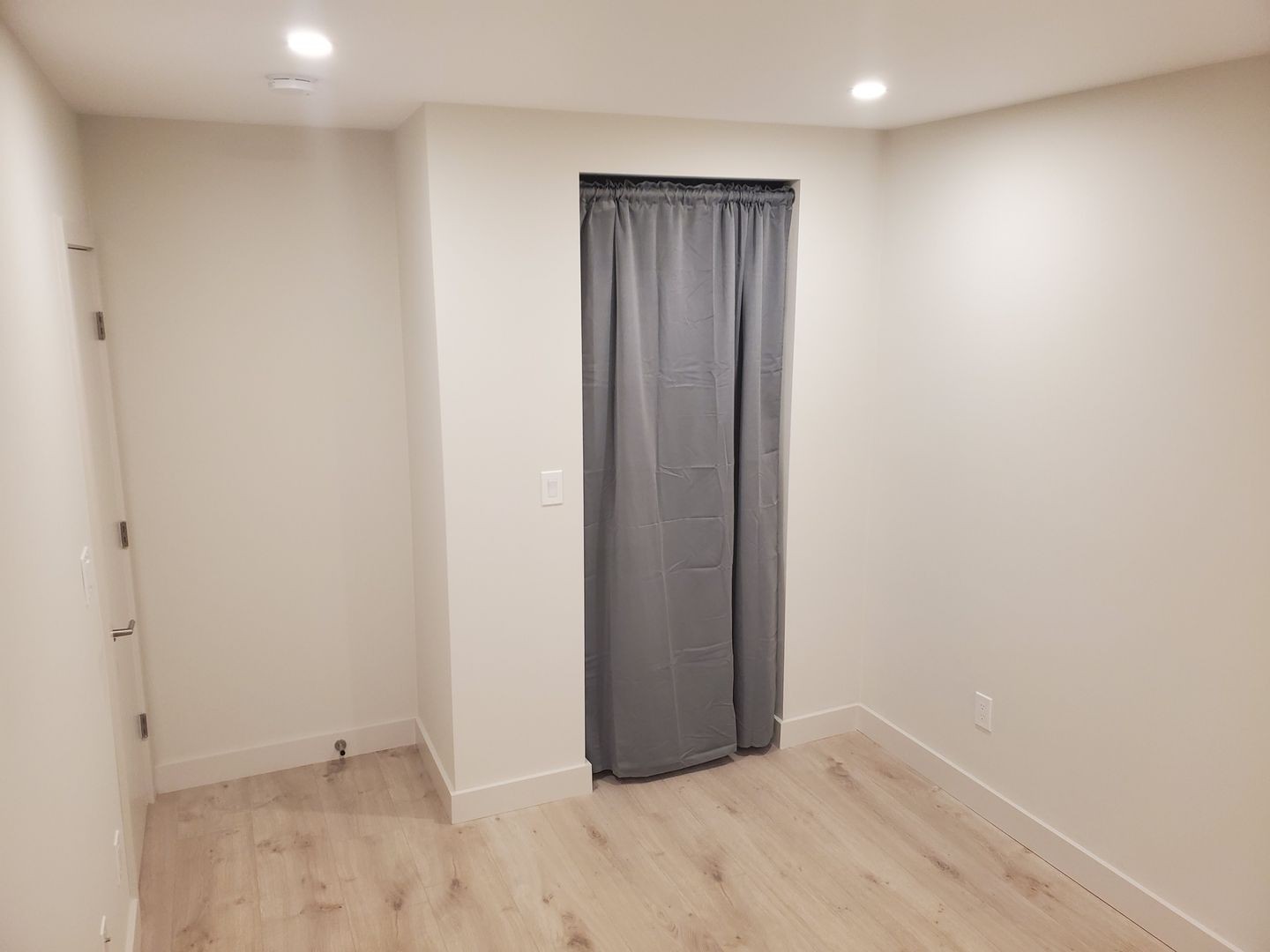 Photos of apartment on Howell St.,Boston MA 