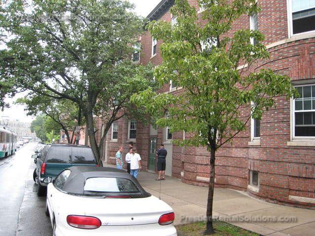 https://ygl-photos.s3.us-west-004.backblazeb2.com/1463103.jpg