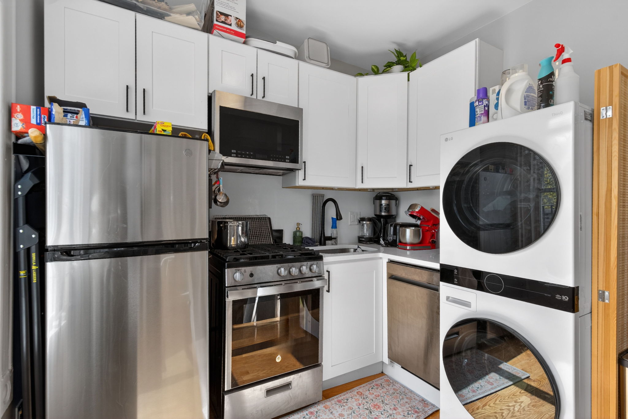 Photos of apartment on Cambridge St.,Cambridge MA 02138