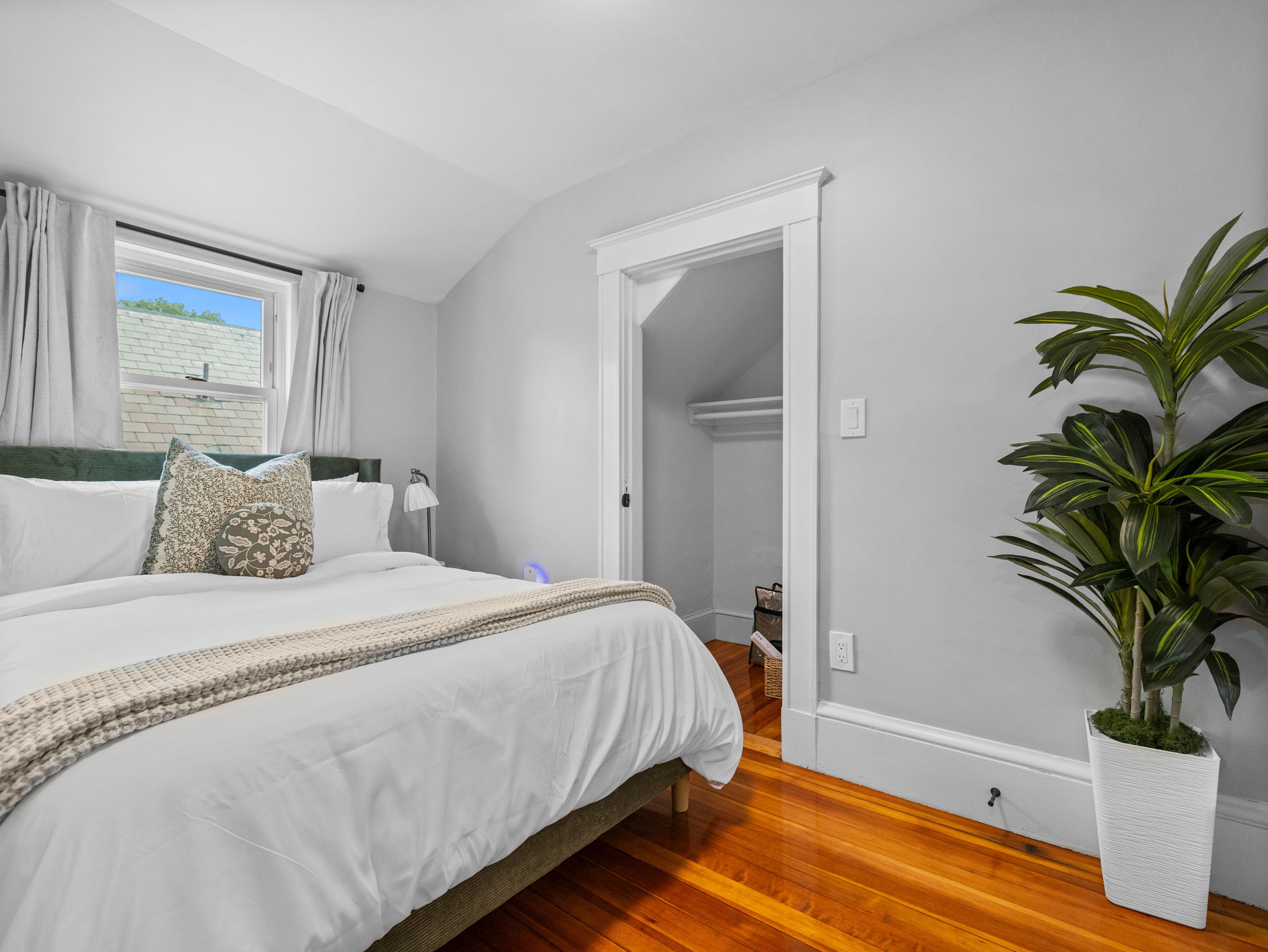 Photos of apartment on Dickson St.,Somerville MA 02144