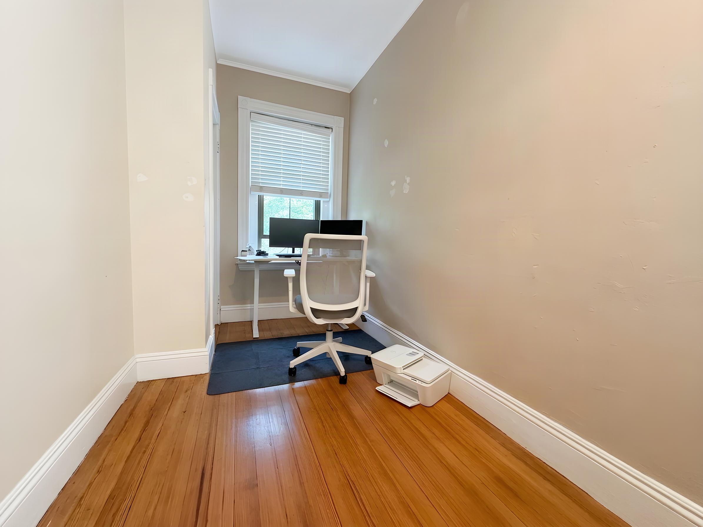 Photos of apartment on Beacon St.,Brookline MA 02445
