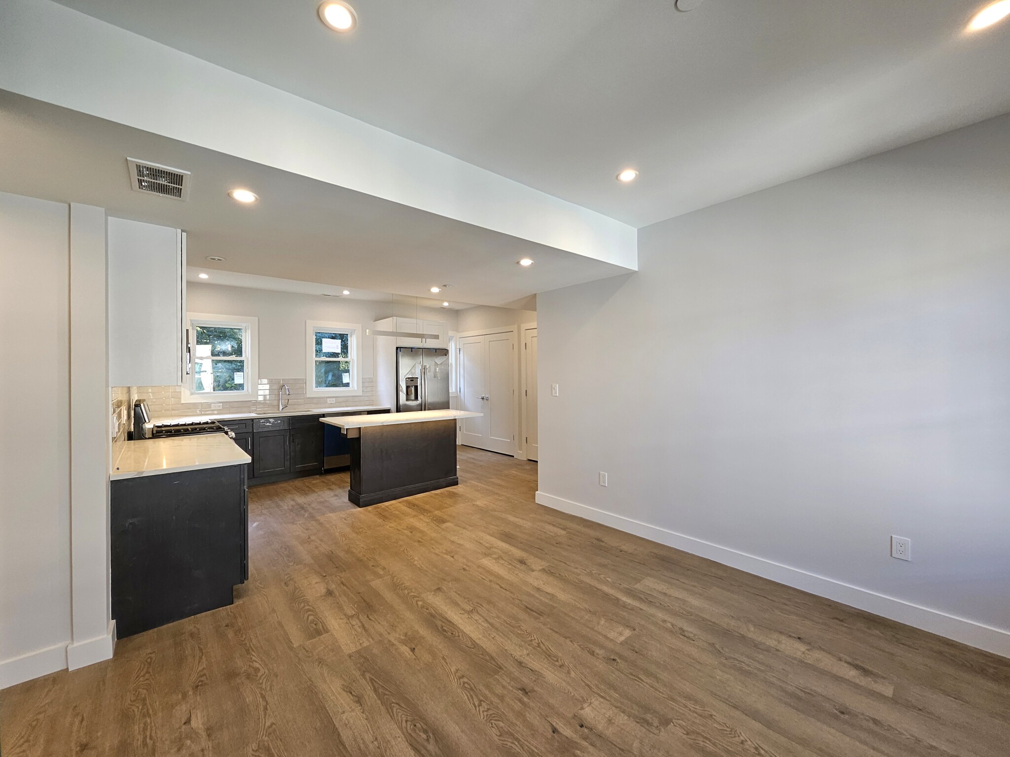 15 Maine Ter, Assembly Square