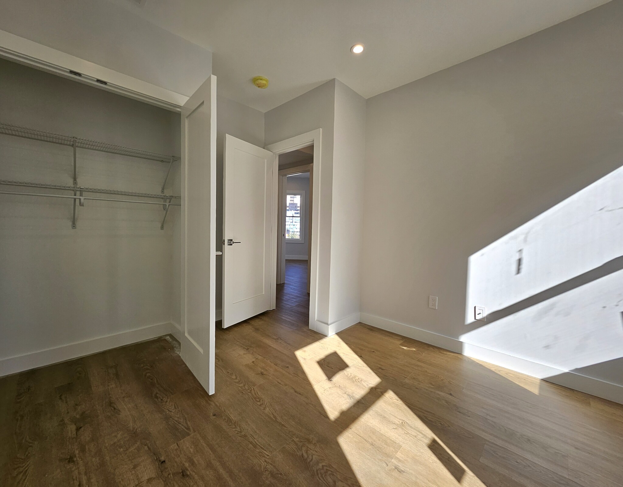 15 Maine Ter, Assembly Square