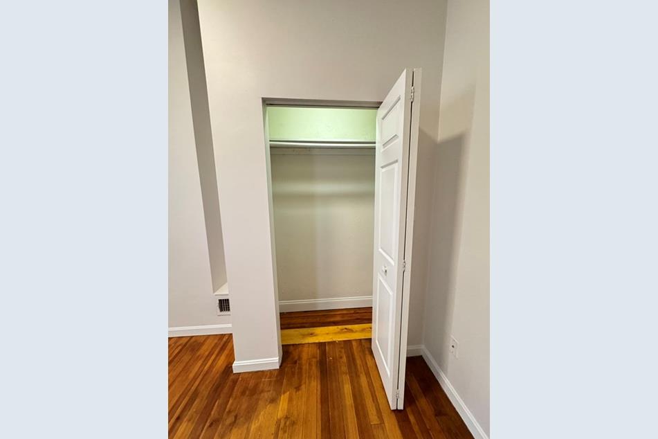 291 E St, South Boston