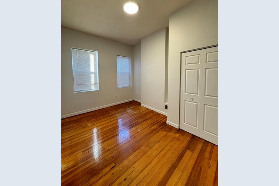 291 E St, South Boston