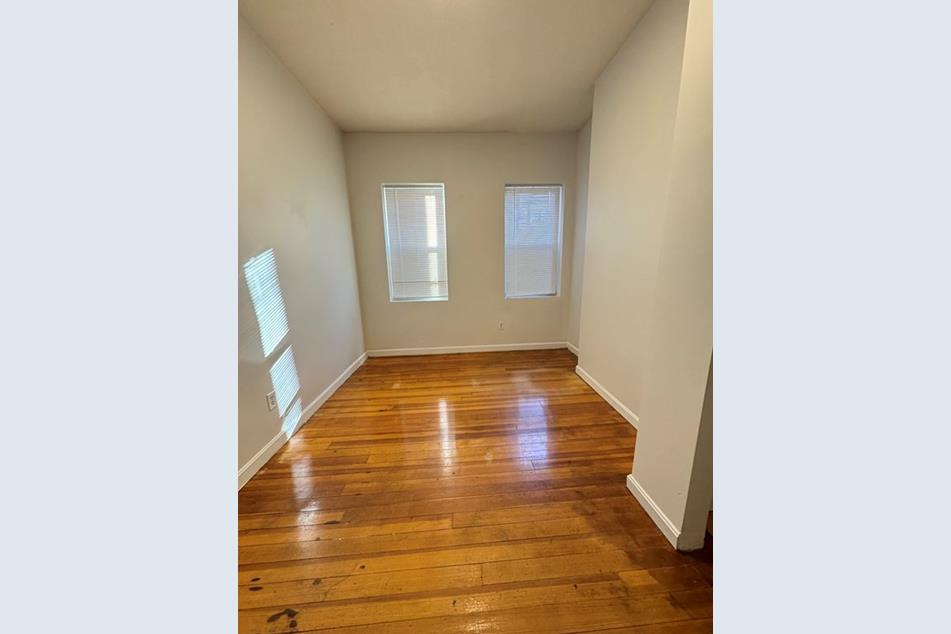 291 E St, South Boston