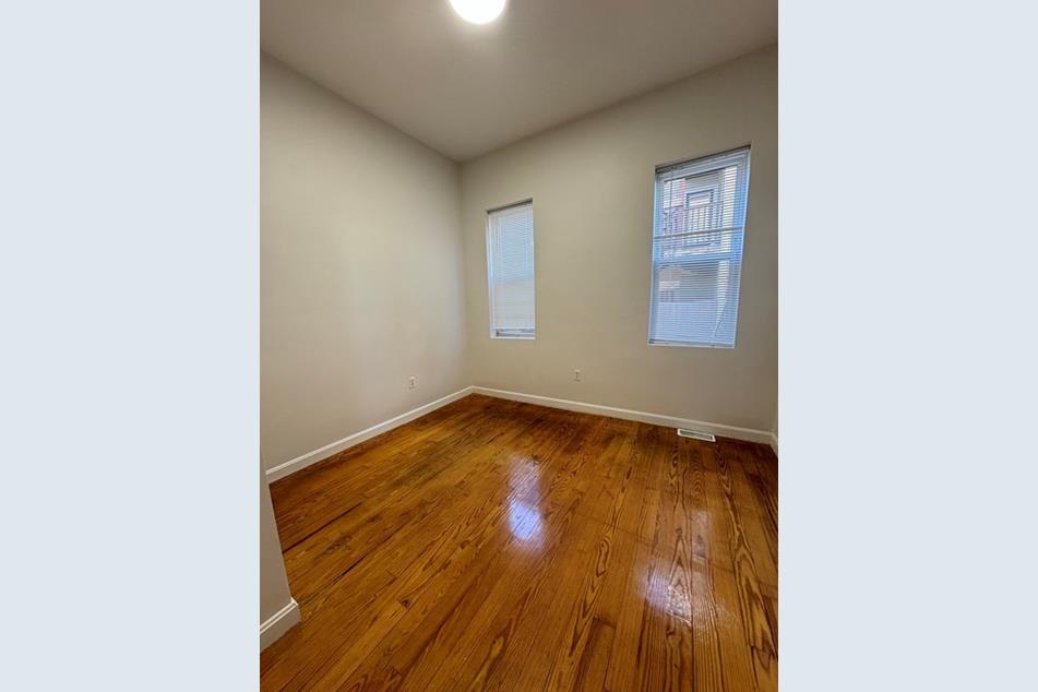 291 E St, South Boston