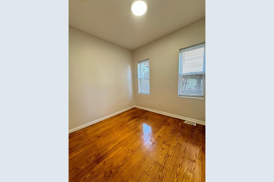 291 E St, South Boston