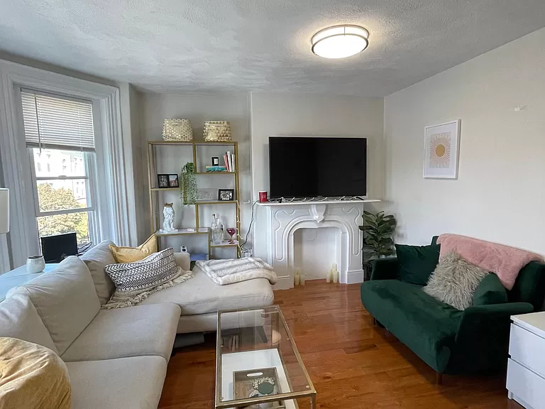 293 E St, South Boston