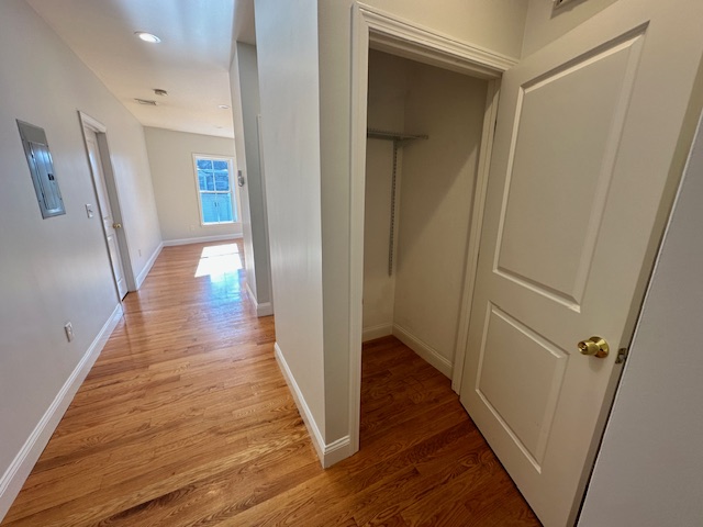 15 Dana Ave, Hyde Park