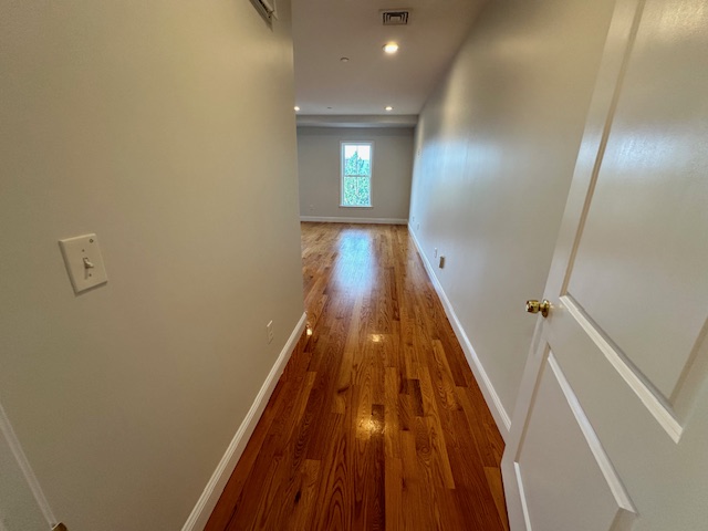 15 Dana Ave, Hyde Park