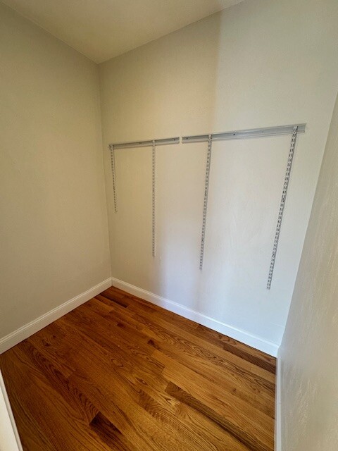 15 Dana Ave, Hyde Park