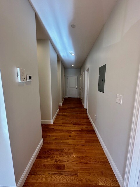 15 Dana Ave, Hyde Park