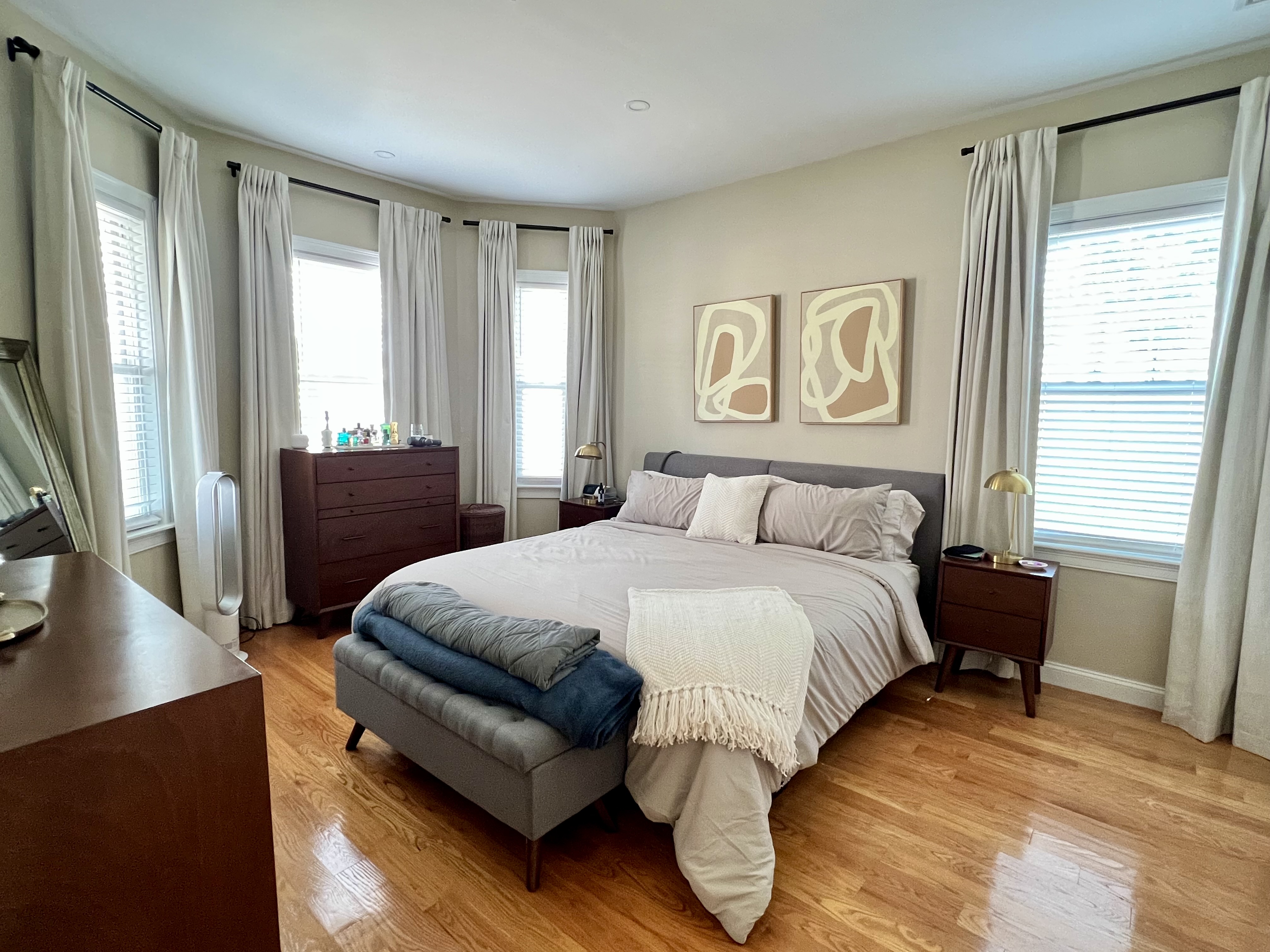 Photos of apartment on Howard Pl.,Boston MA 02125