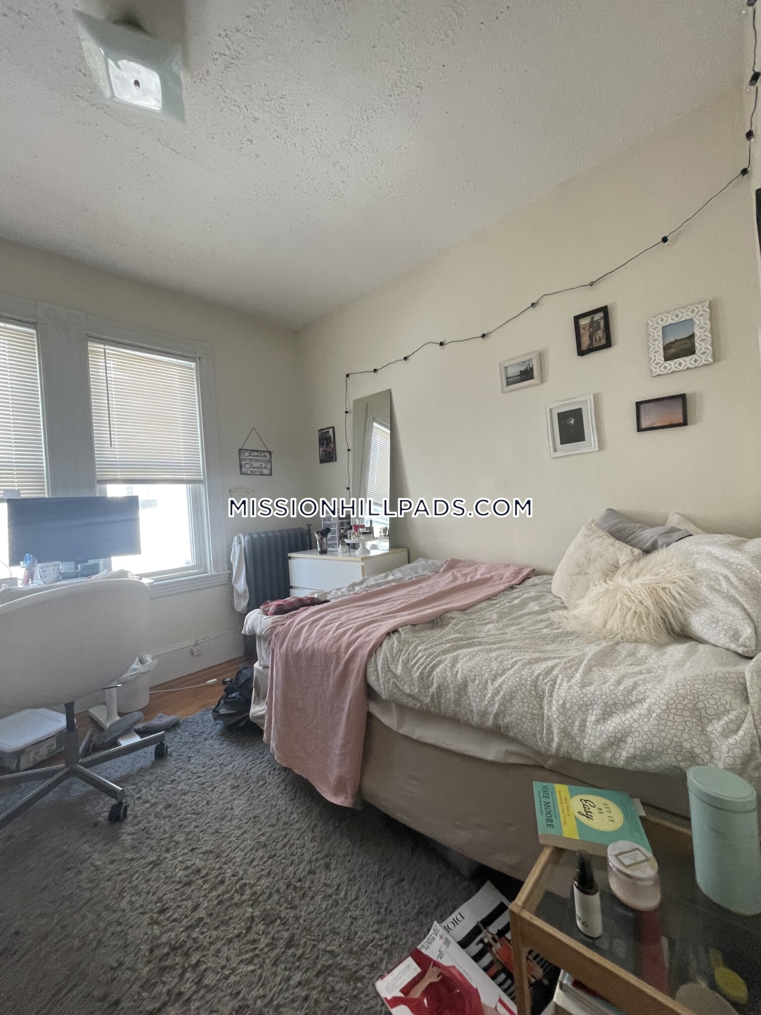 9 Hillside St, Mission Hill