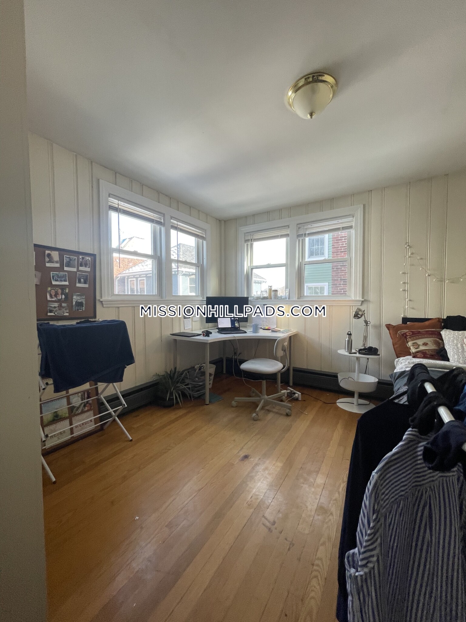 9 Hillside St, Mission Hill