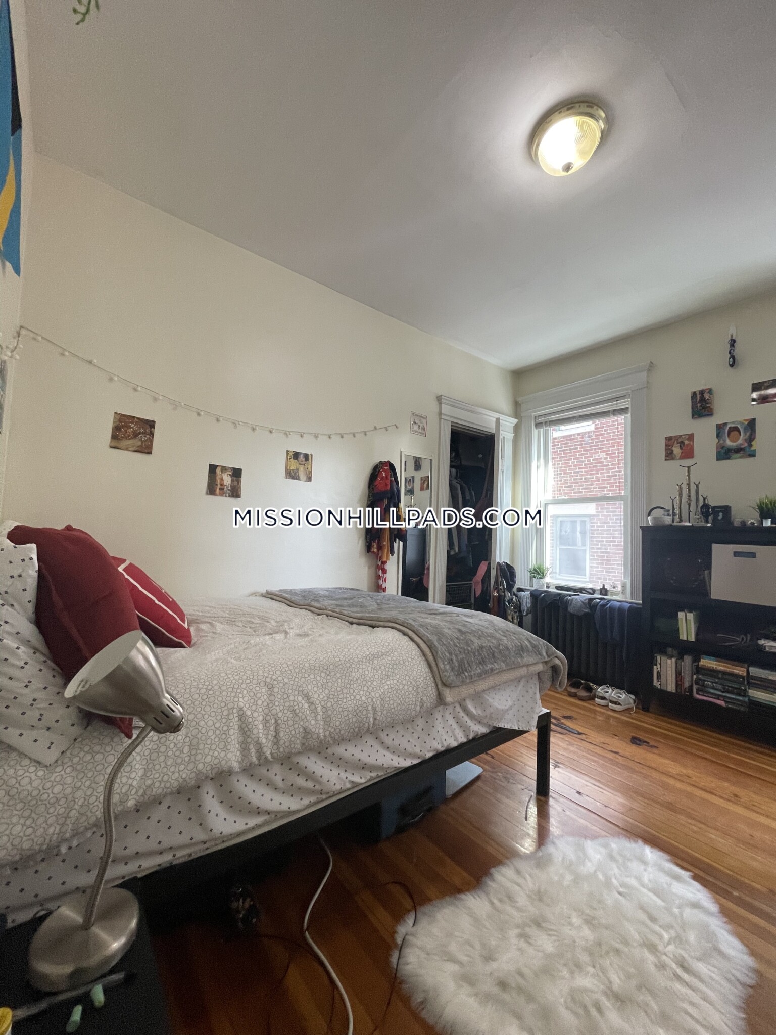 9 Hillside St, Mission Hill