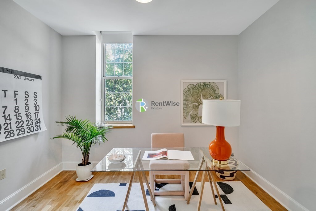 35 Walden St, North Cambridge