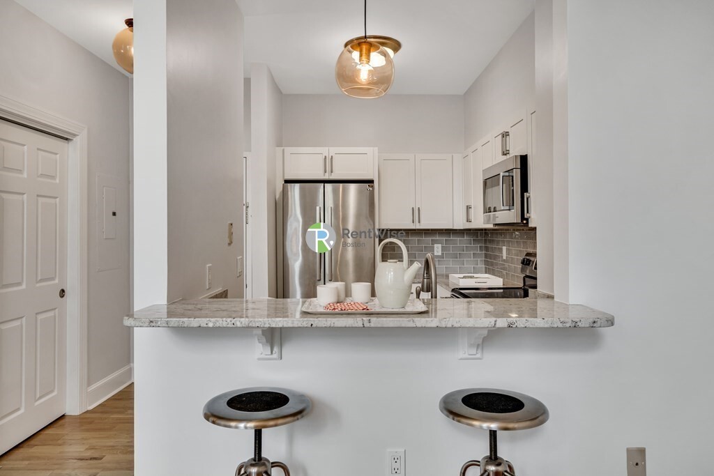 35 Walden St, North Cambridge