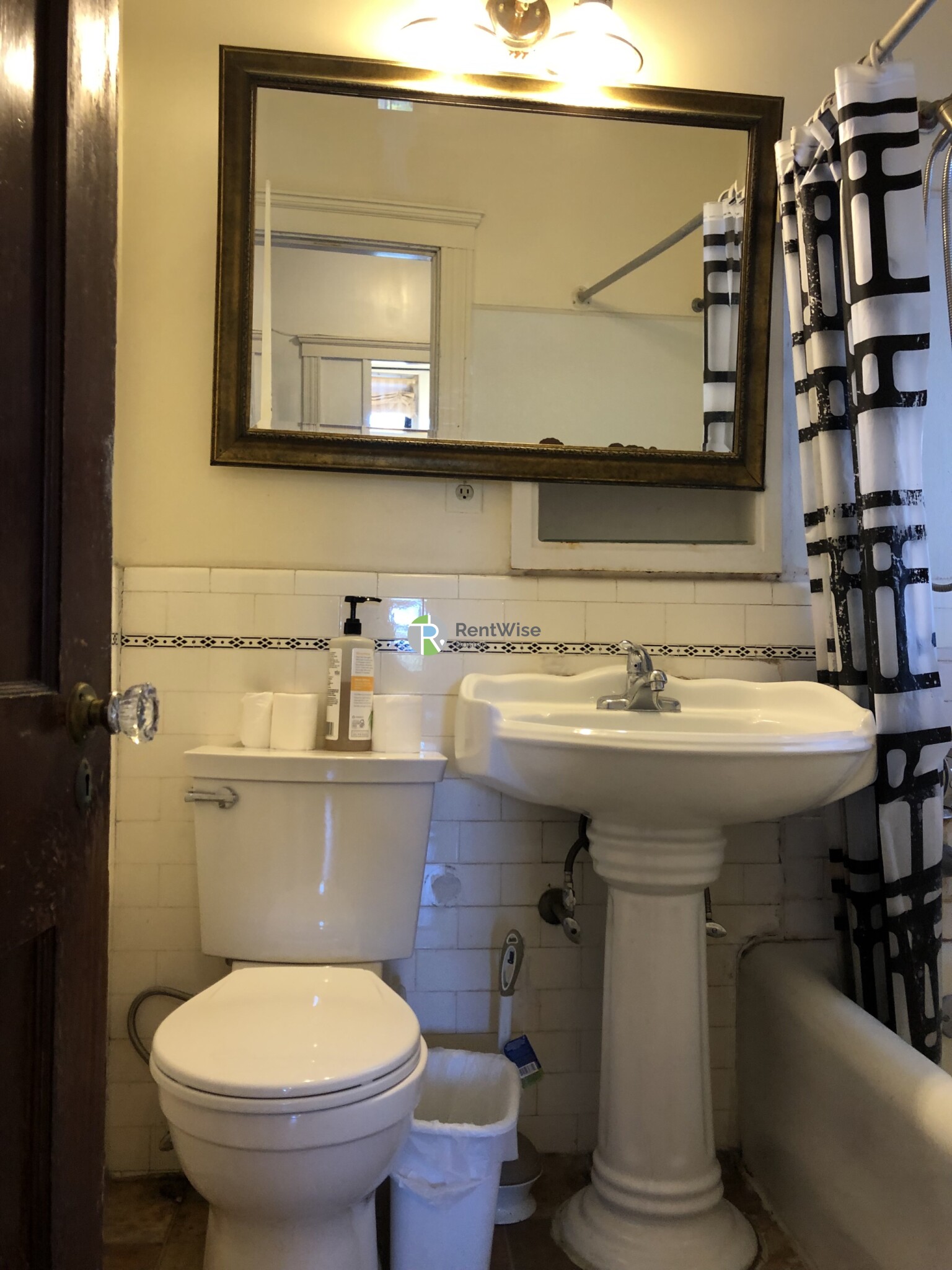 185 Chestnut Hill Ave, Brighton