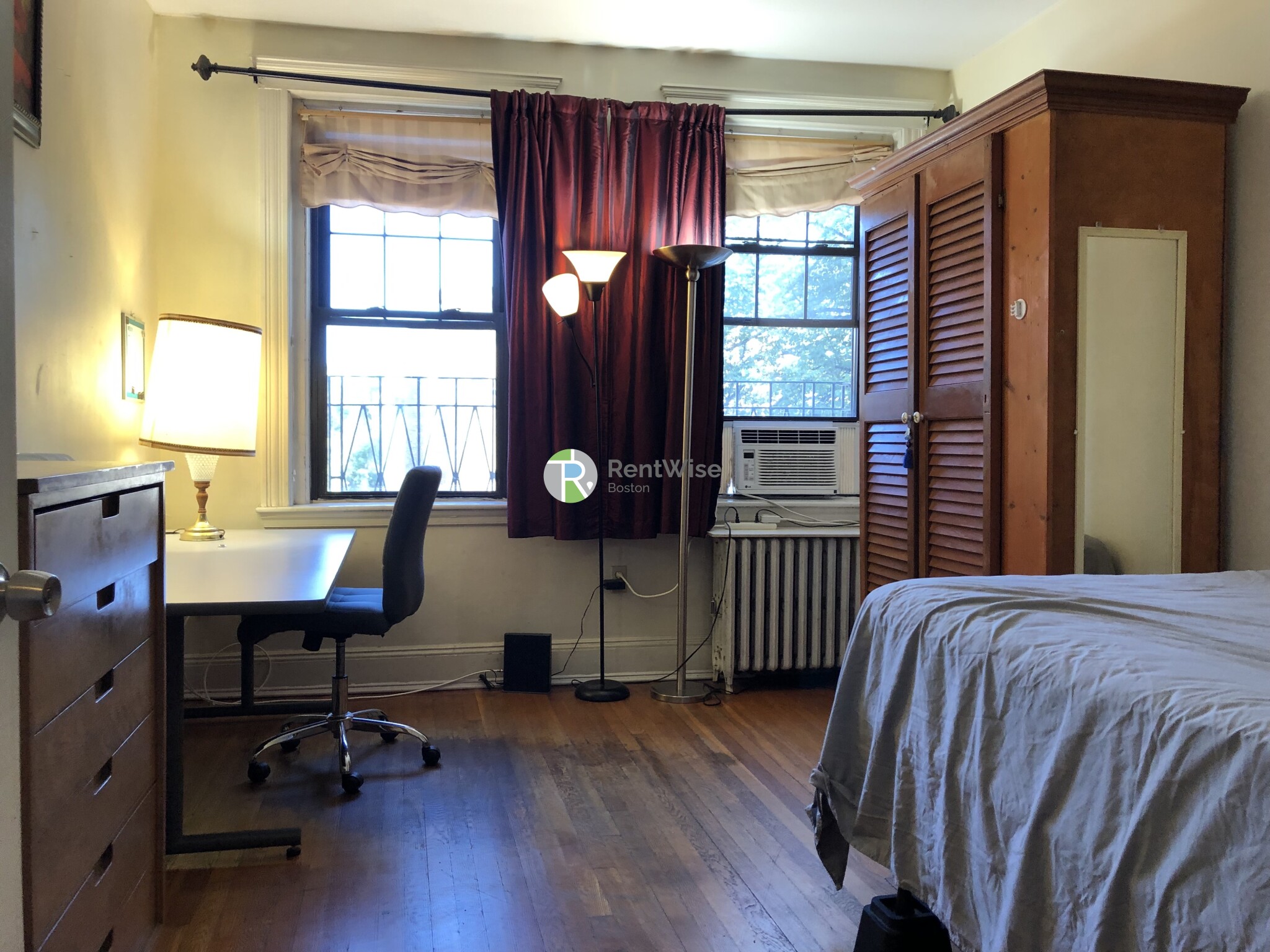 185 Chestnut Hill Ave, Brighton