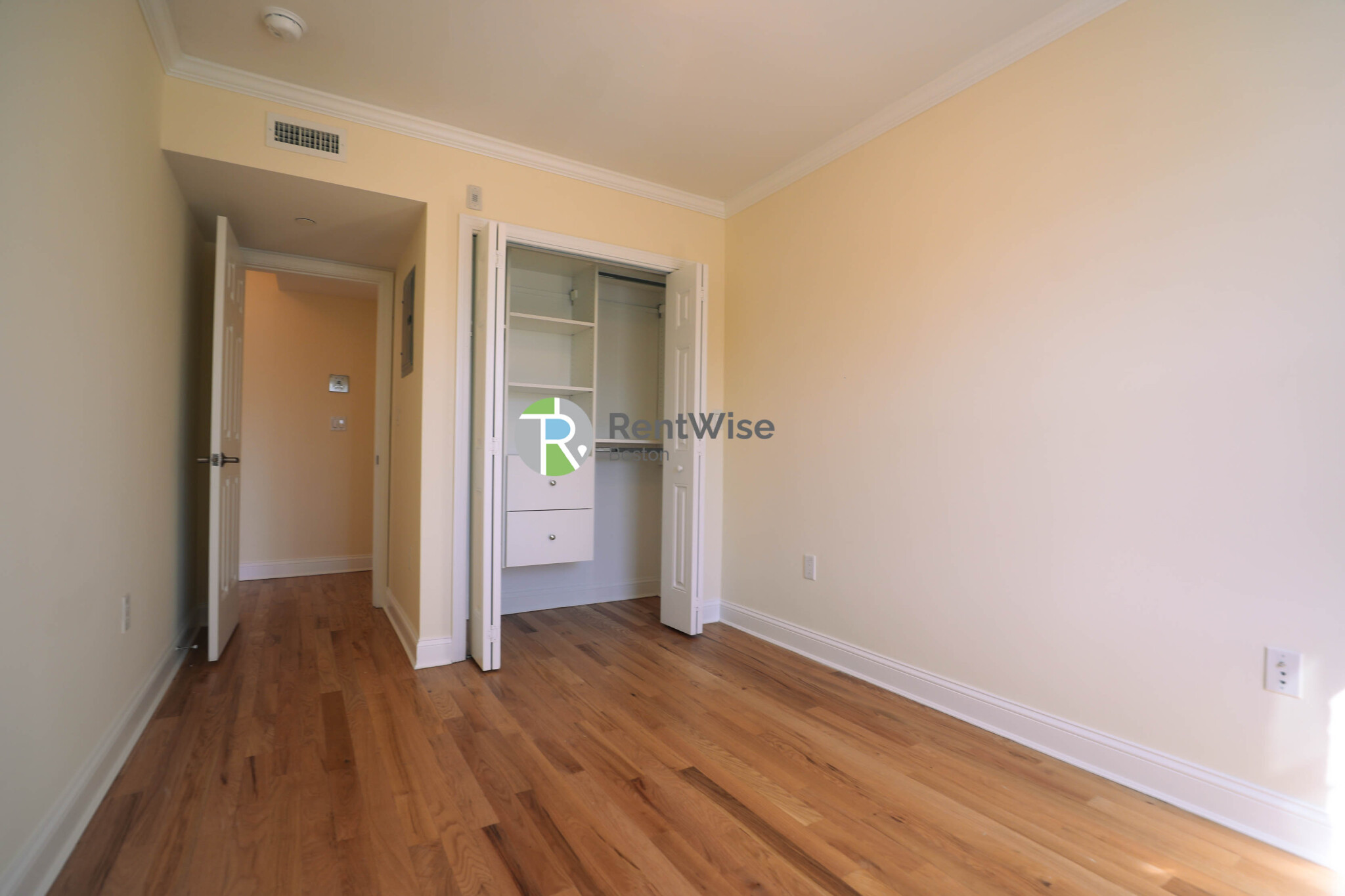 55 Langdon St, Neighborhood Nine