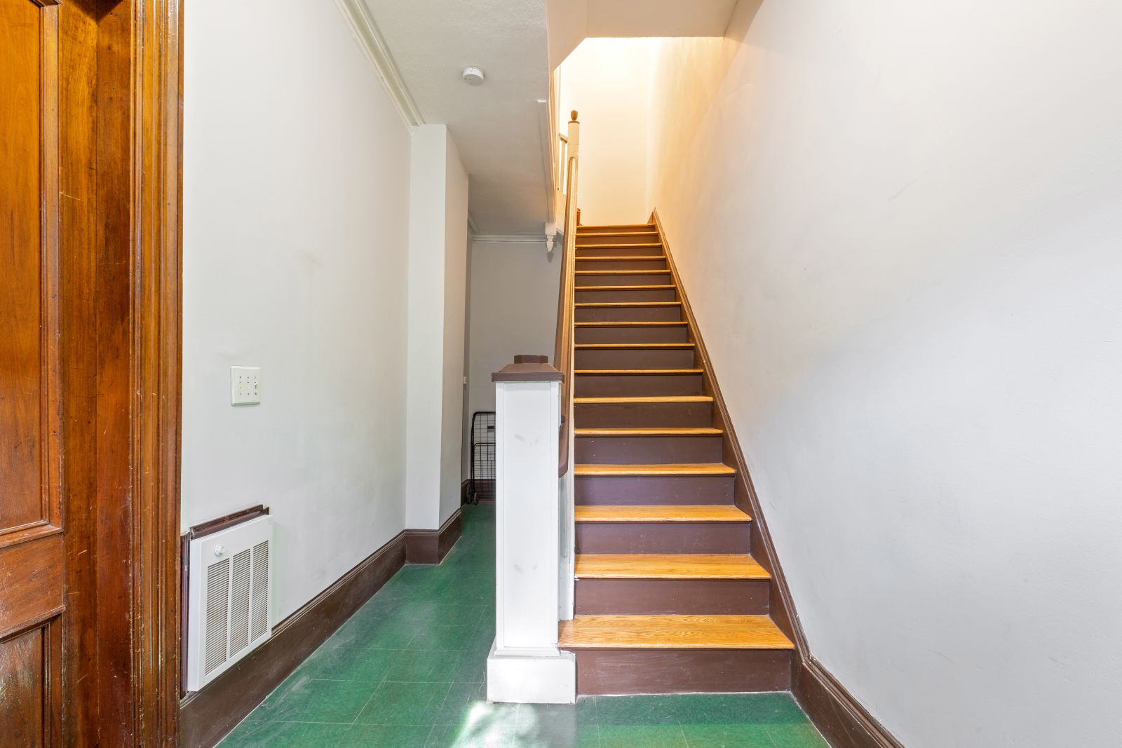 Photos of apartment on Mount Pleasant Ave.,Boston MA 02119
