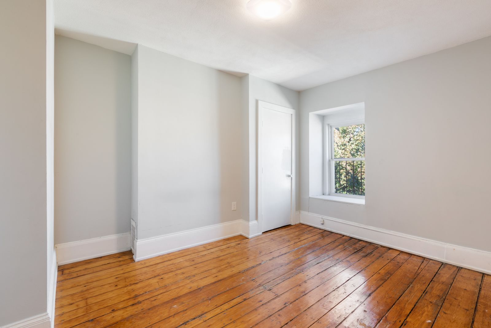 Photos of apartment on Mount Pleasant Ave.,Boston MA 02119