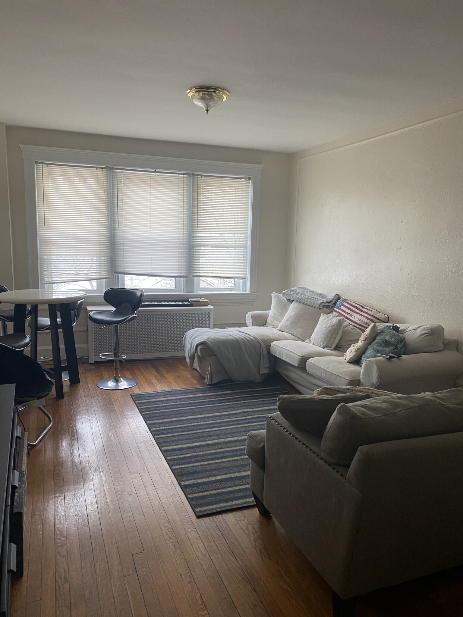 2001 Commonwealth Ave, Brighton