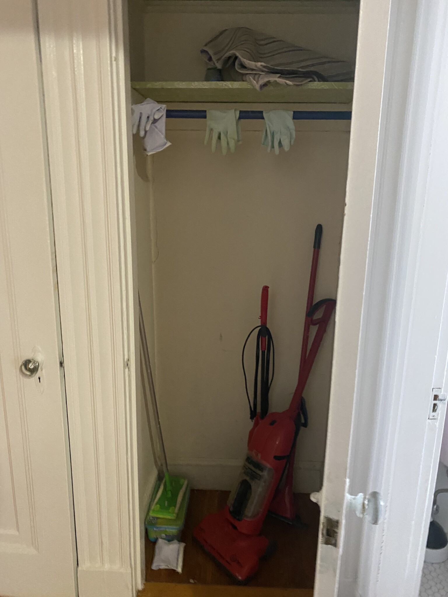 2001 Commonwealth Ave, Brighton